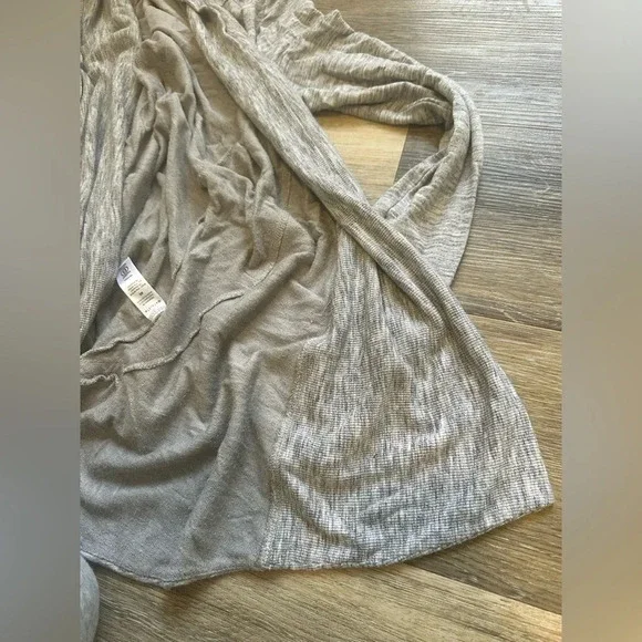 Athleta Women's Long-Sleeve Cardigan Gray pockets keyholes Size XS - Picture 7 of 9